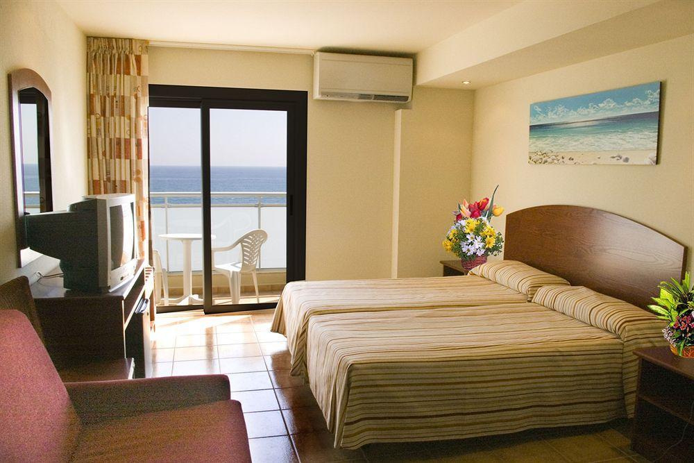 4R Miramar Calafell Hotel Exterior photo