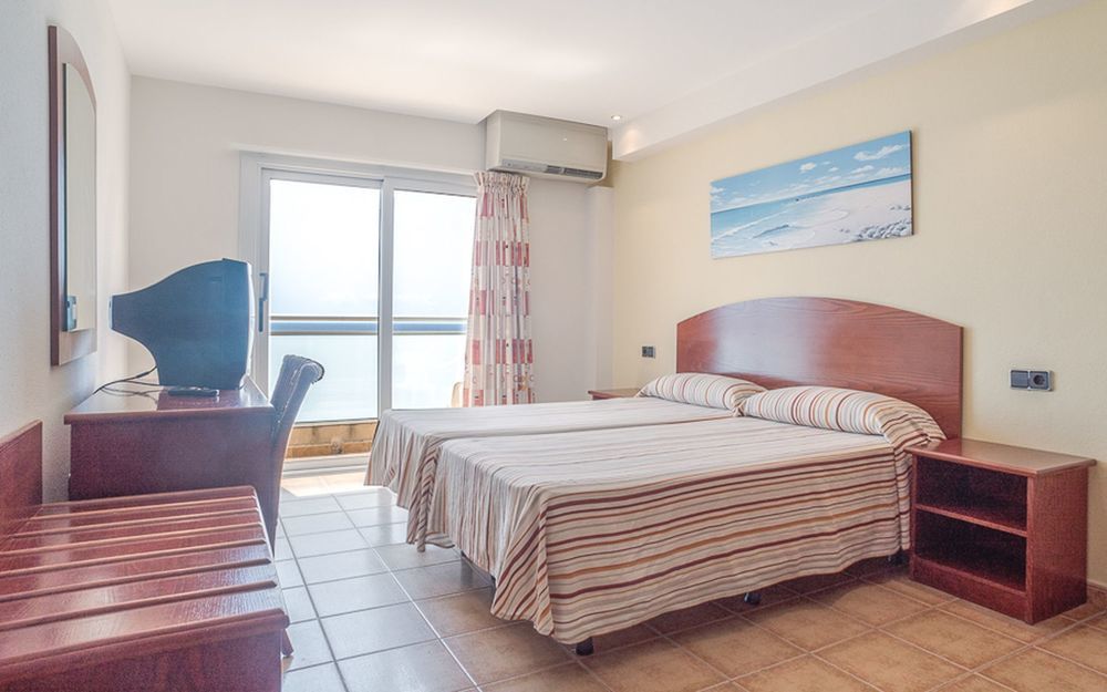 4R Miramar Calafell Hotel Exterior photo